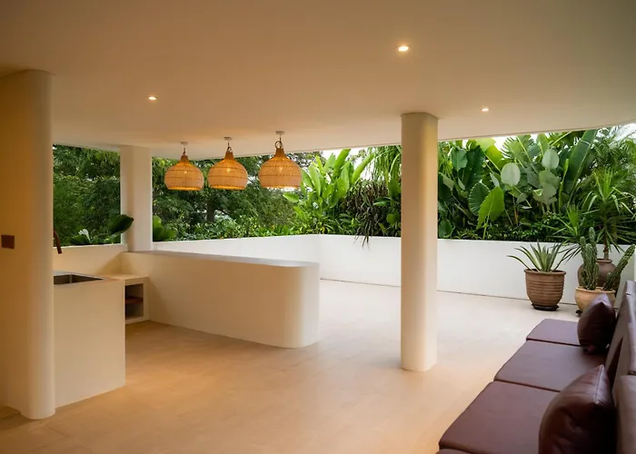 Kairos 2br W Pool & Rooftop, Min From Waves Uluwatu (Bali)