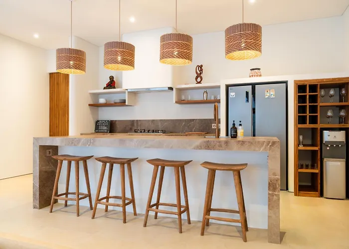 Kairos 2br W Pool & Rooftop, Min From Waves * Uluwatu (Bali)